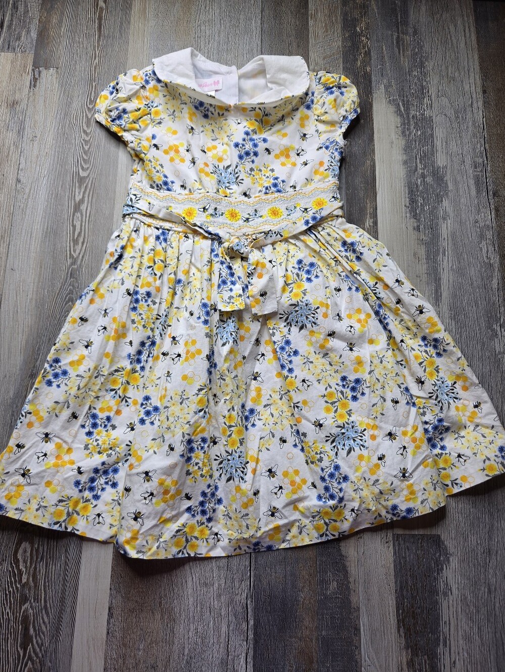 Bonnie Jean Girl's 5 Spring Dress Smocked Bee